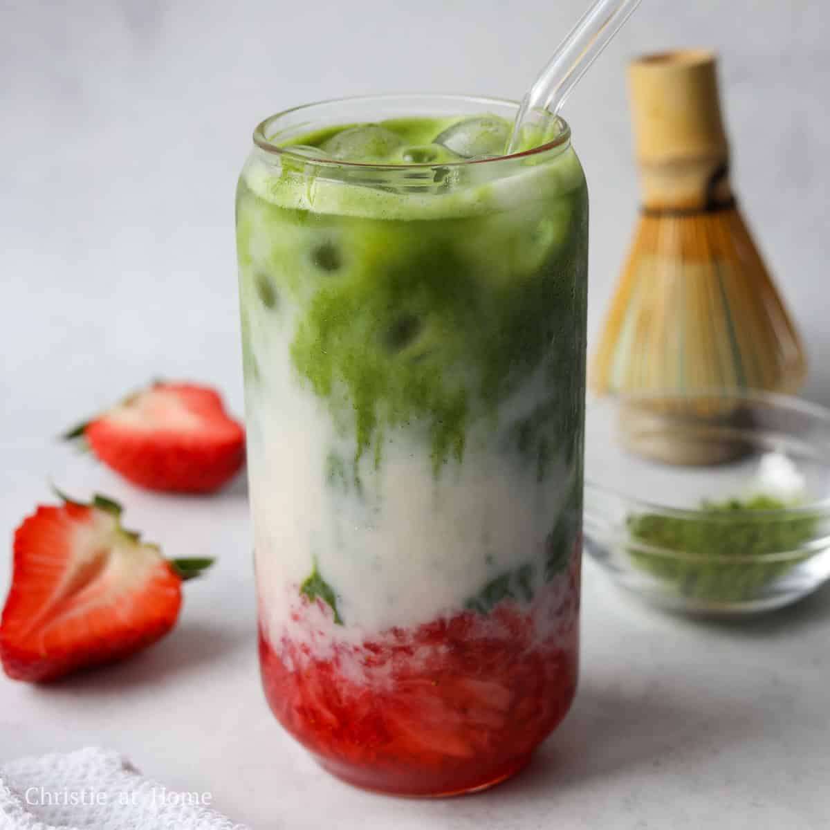 Strawberry Matcha 