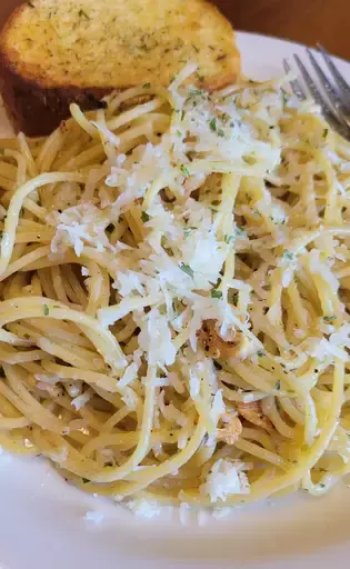 Aglio Olio Pasta in Ahmedabad