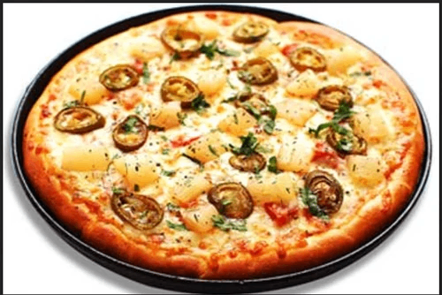 Veg Exotic Pizza at Sugar Dribble Cafe, Ooty